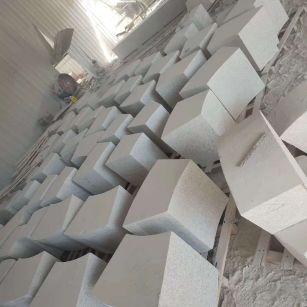 六盘水 白麻花岗岩异形坐凳