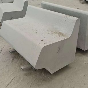 六盘水 芝麻白花岗岩异形坐凳，石凳