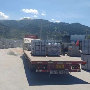 六盘水 芝麻白仿形路沿石，直形路沿石