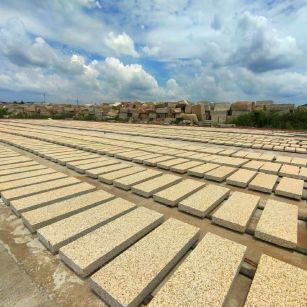 六盘水 黄金麻荔枝面花岗岩石材地铺石防护中