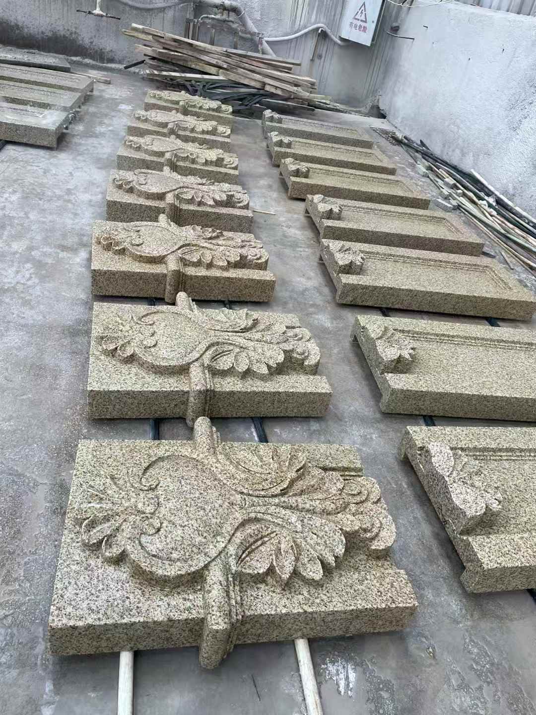 六盘水 黄金麻花岗岩别墅外墙雕刻板