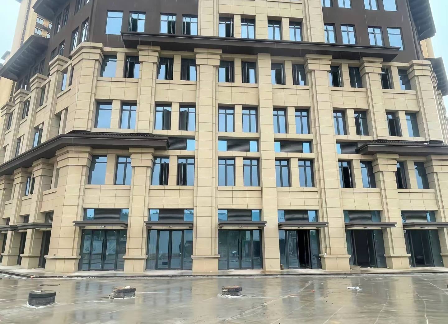 六盘水 黄金麻花岗岩荔枝面小区外墙干挂