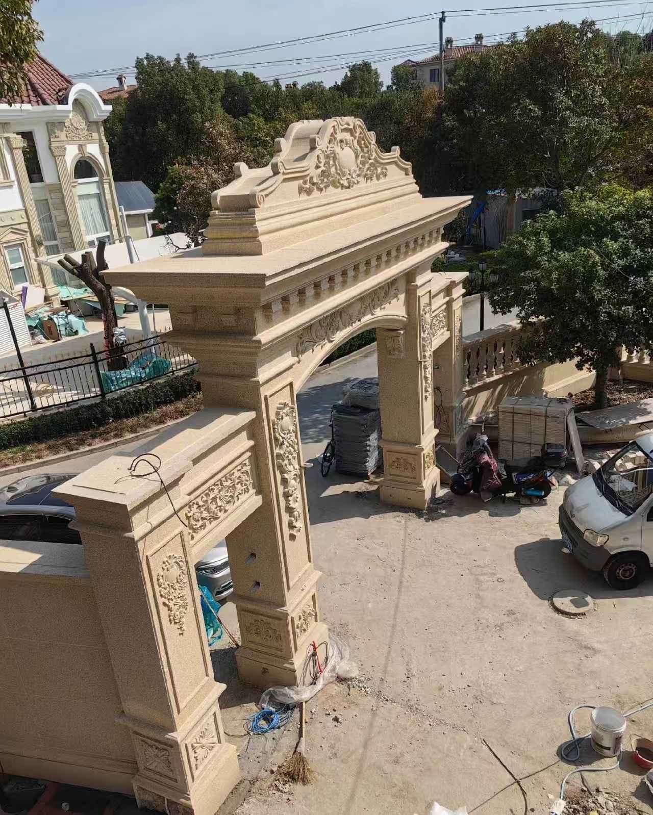 六盘水 黄金麻荔枝面花岗岩别墅门楼