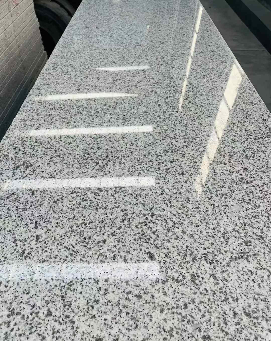 六盘水 白麻花岗岩光面毛板