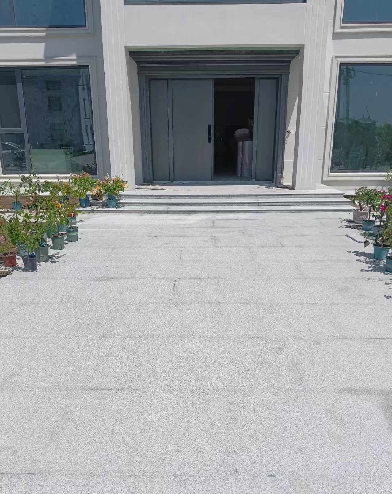 六盘水 芝麻白花岗岩地铺石地面铺装