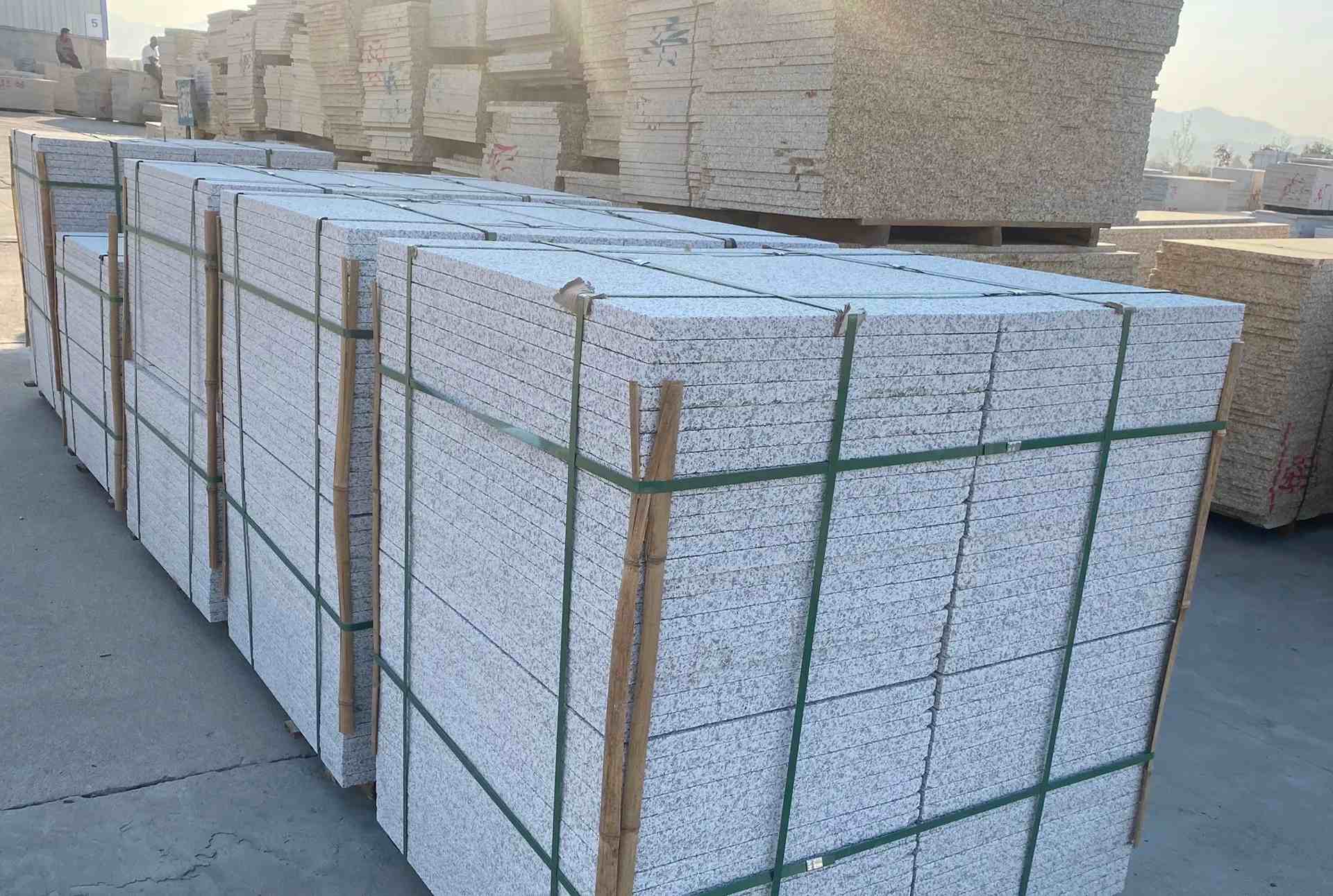 六盘水 白麻花岗岩荔枝面地铺石