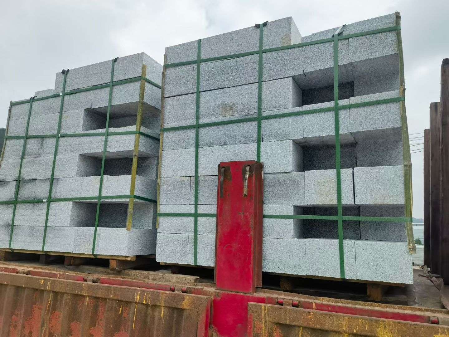 六盘水 芝麻白花岗岩路沿石，平石，路侧石，马路牙子，路缘石，立缘石，平缘石等