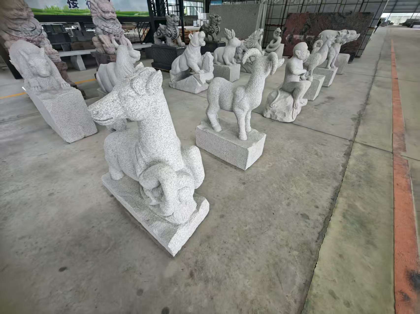 六盘水 芝麻白花岗岩造型立体雕刻——十二生肖